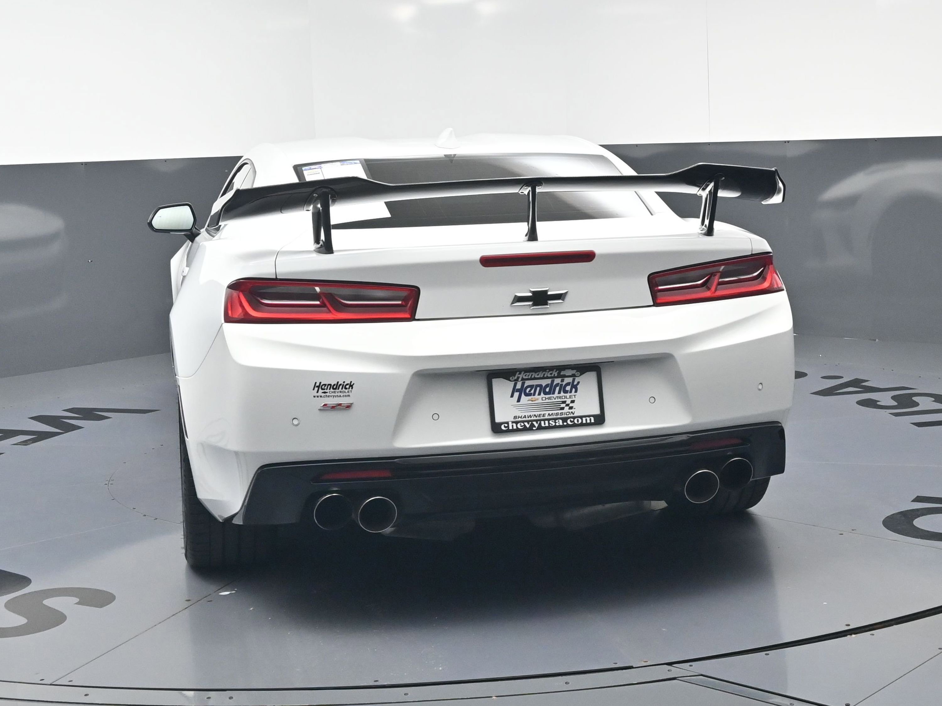 Used 2018 Chevrolet Camaro SS w/ Redline Edition RWD image 8