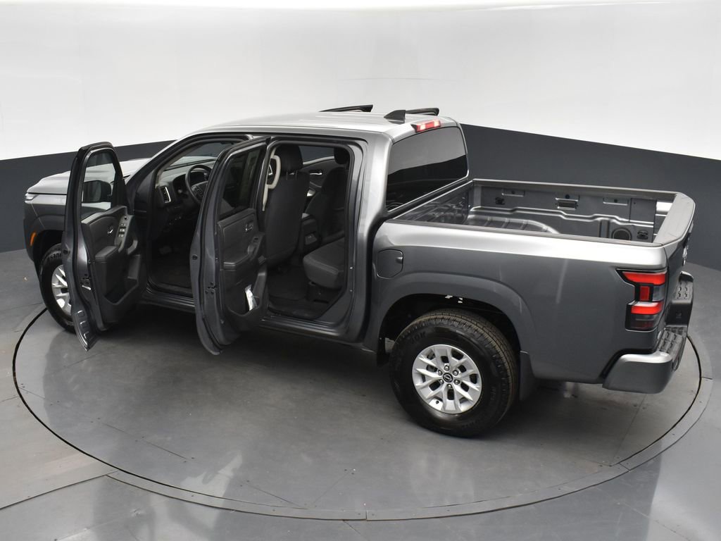 Used 2024 Nissan Frontier SV image 30
