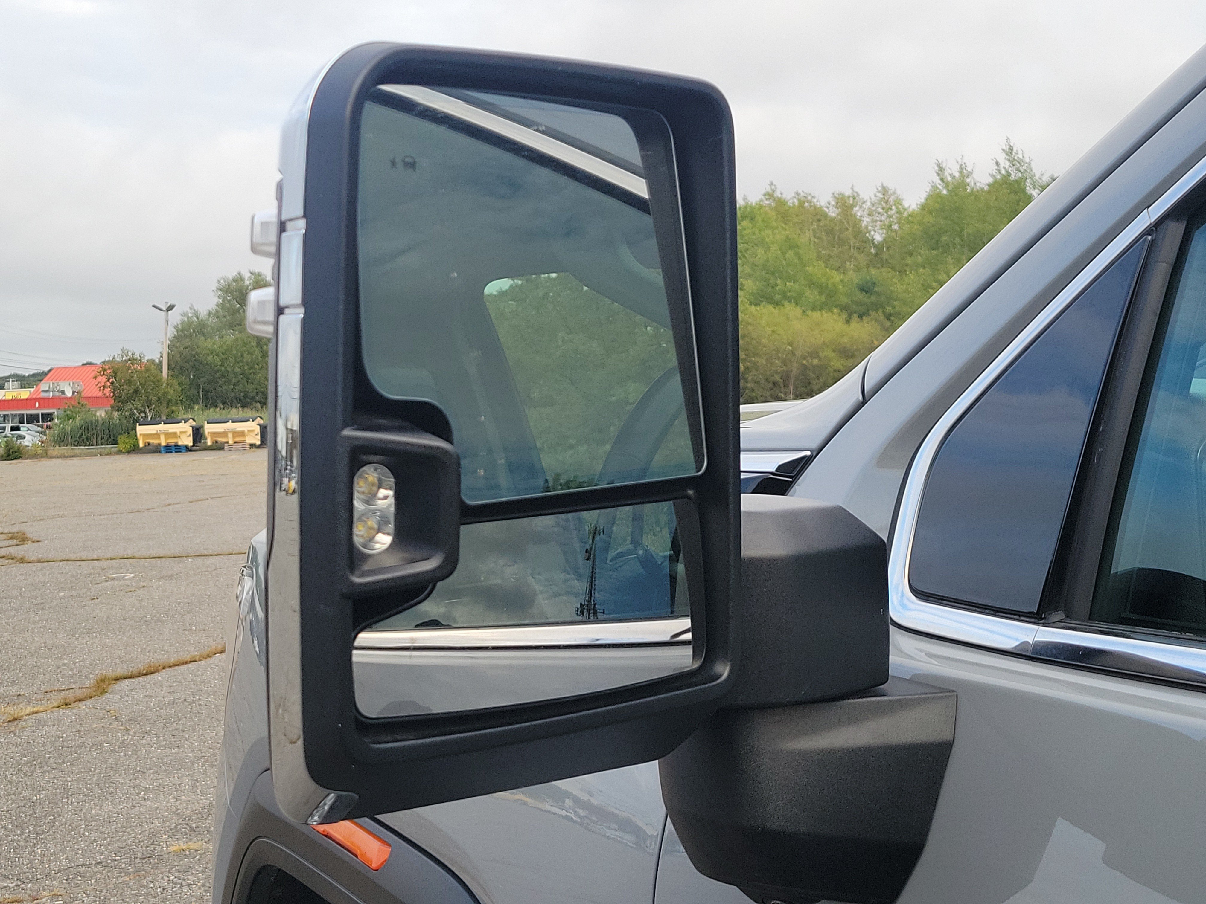Used 2024 GMC Sierra 2500 SLT w/ SLT Premium Package AWD/4WD image 10