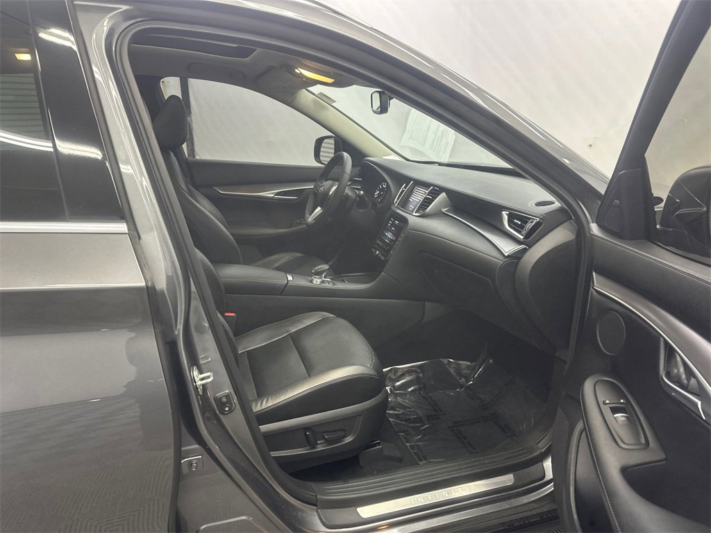 Used 2022 INFINITI QX50 Luxe image 14