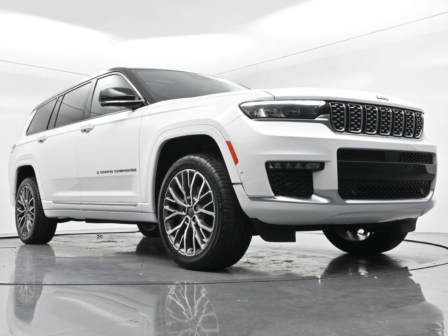 Used 2023 Jeep Grand Cherokee L Summit image 46