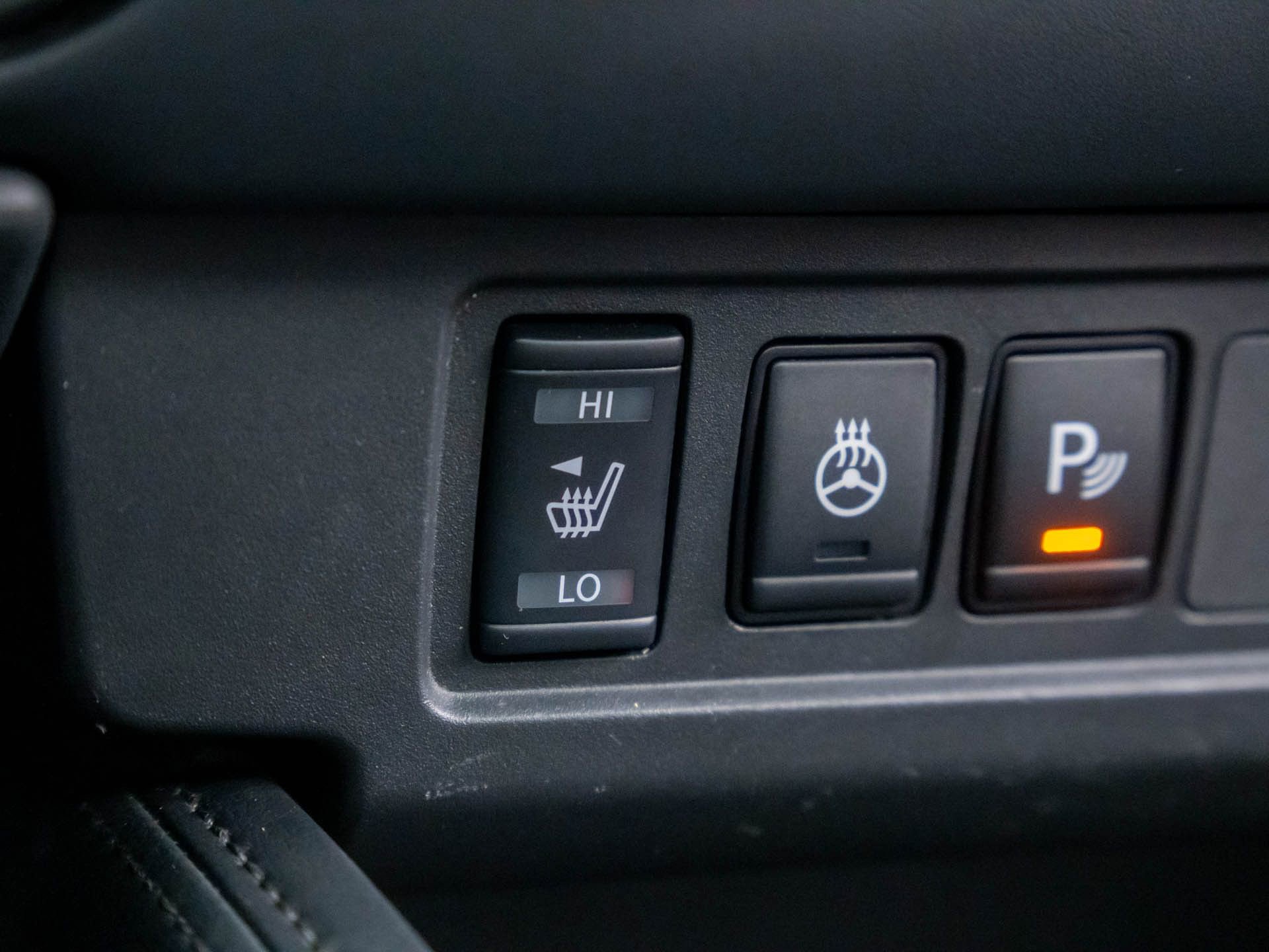 Used 2022 Nissan Frontier PRO-4X w/ Pro-4X Premium Package image 30