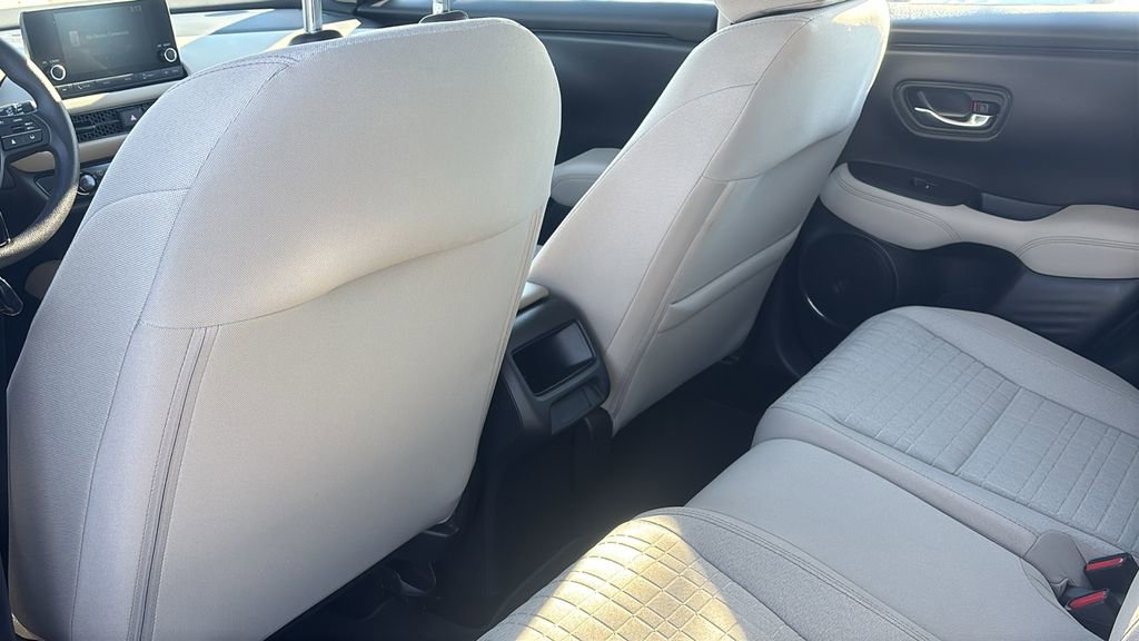 Used 2025 Honda HR-V LX image 32
