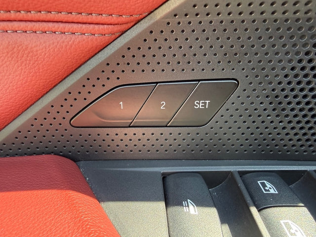 Used 2024 BMW 430i Convertible image 11