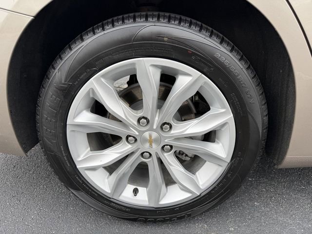 Used 2024 Chevrolet Malibu LT image 39