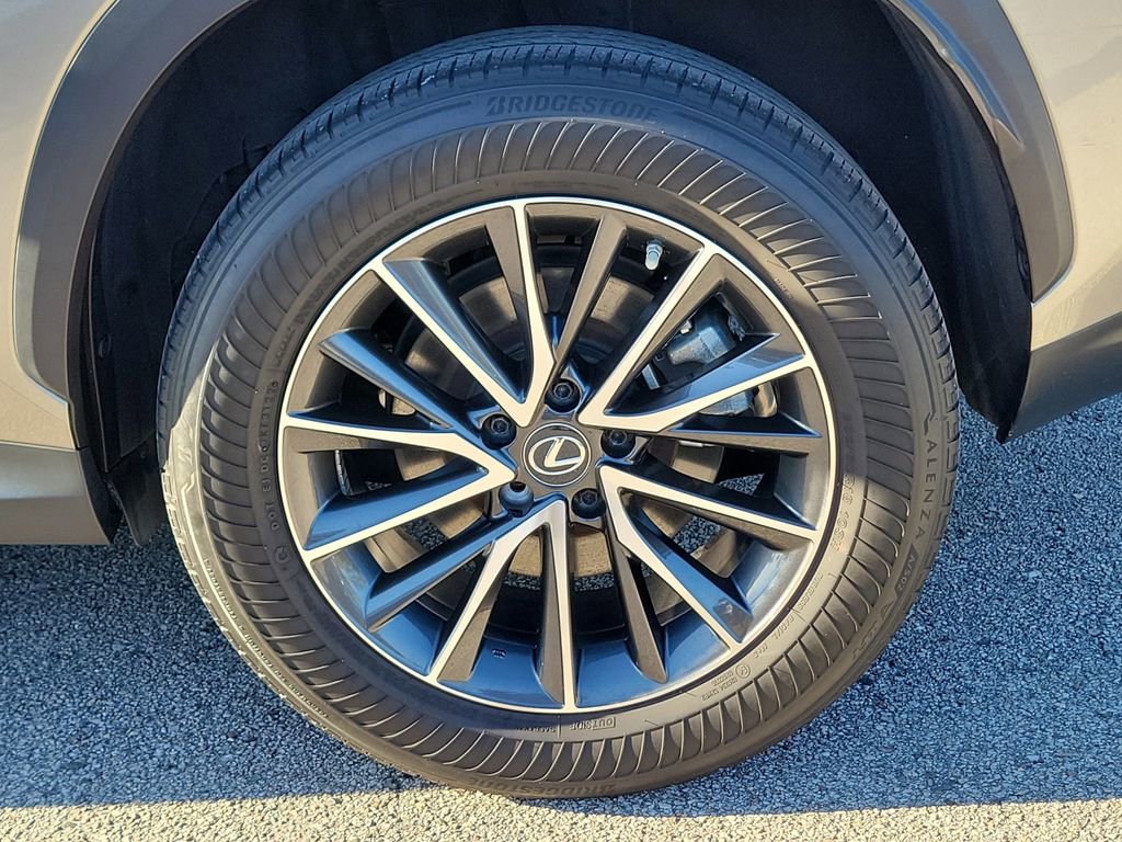 Used 2023 Lexus NX 250 FWD w/ Premium Package image 6