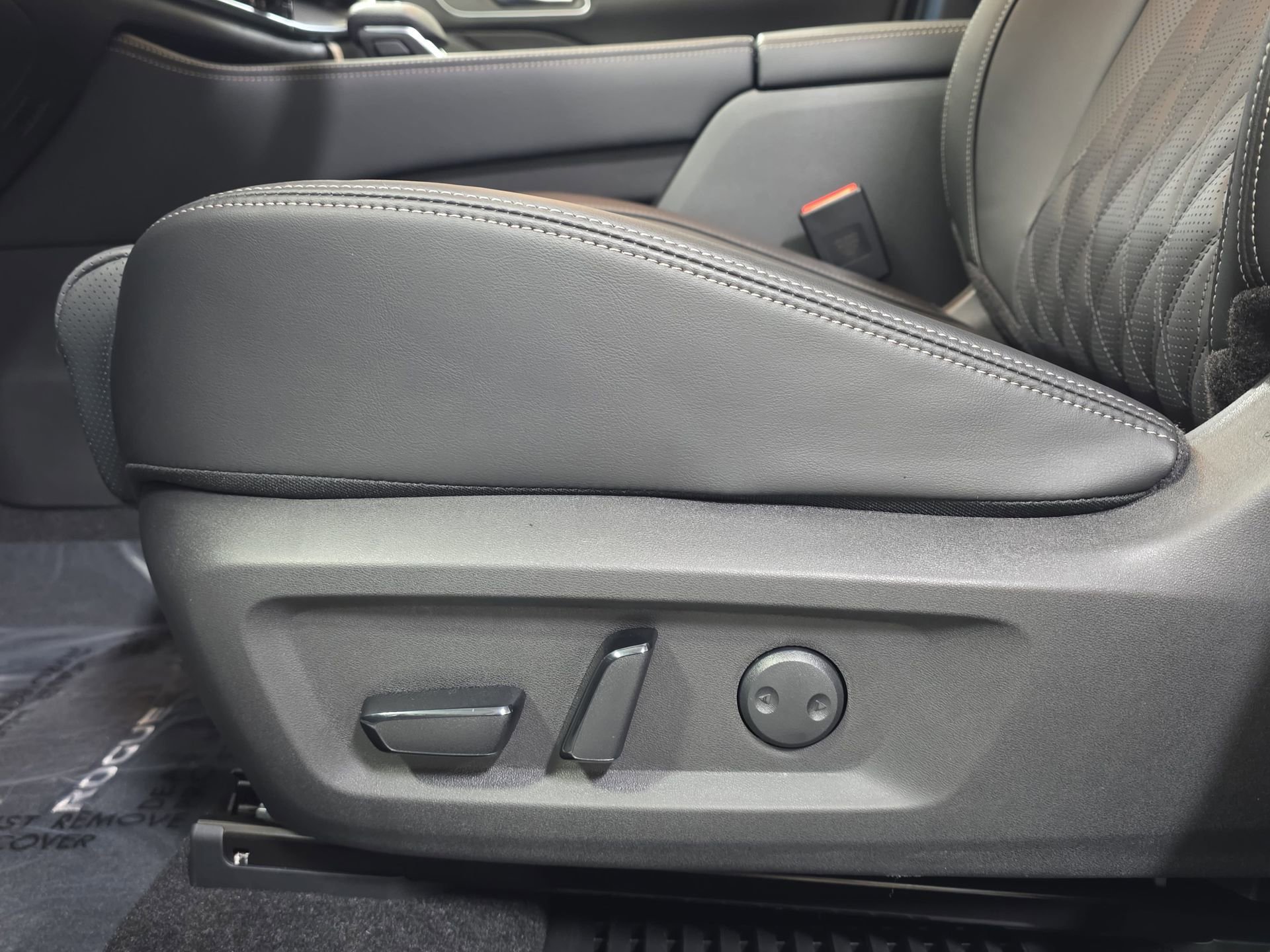 New 2026 Nissan Rogue Platinum w/ Platinum Premium Package AWD/4WD image 28