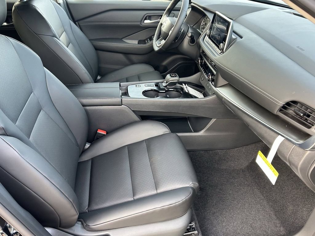 New 2026 Nissan Rogue SV image 9