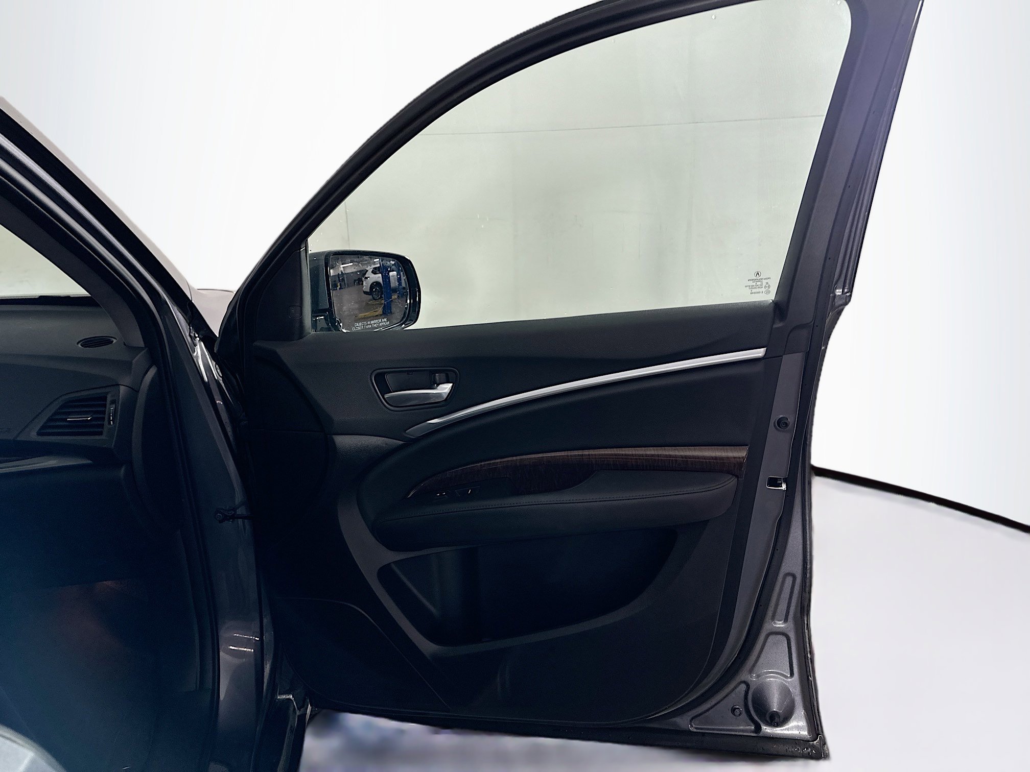 Used 2017 Acura MDX SH-AWD w/ Technology Package image 34