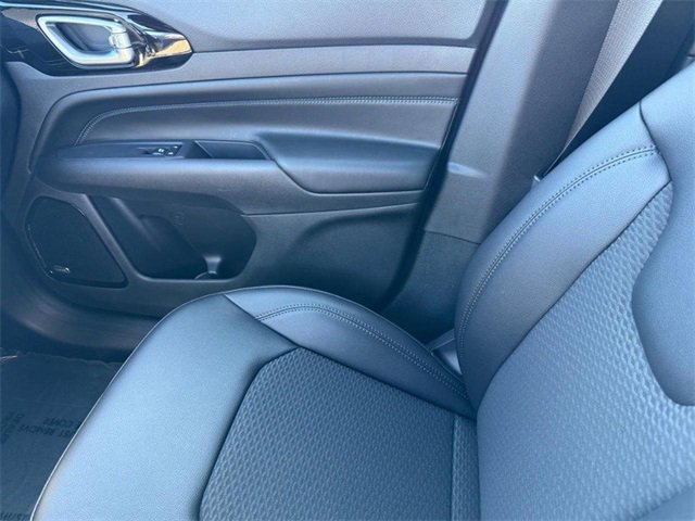 New 2025 Jeep Compass Latitude w/ Sun & Sound Group image 28