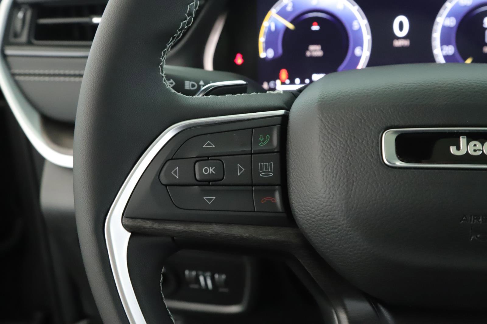 New 2026 Jeep Grand Cherokee Limited w/ Limited Altitude Package image 8