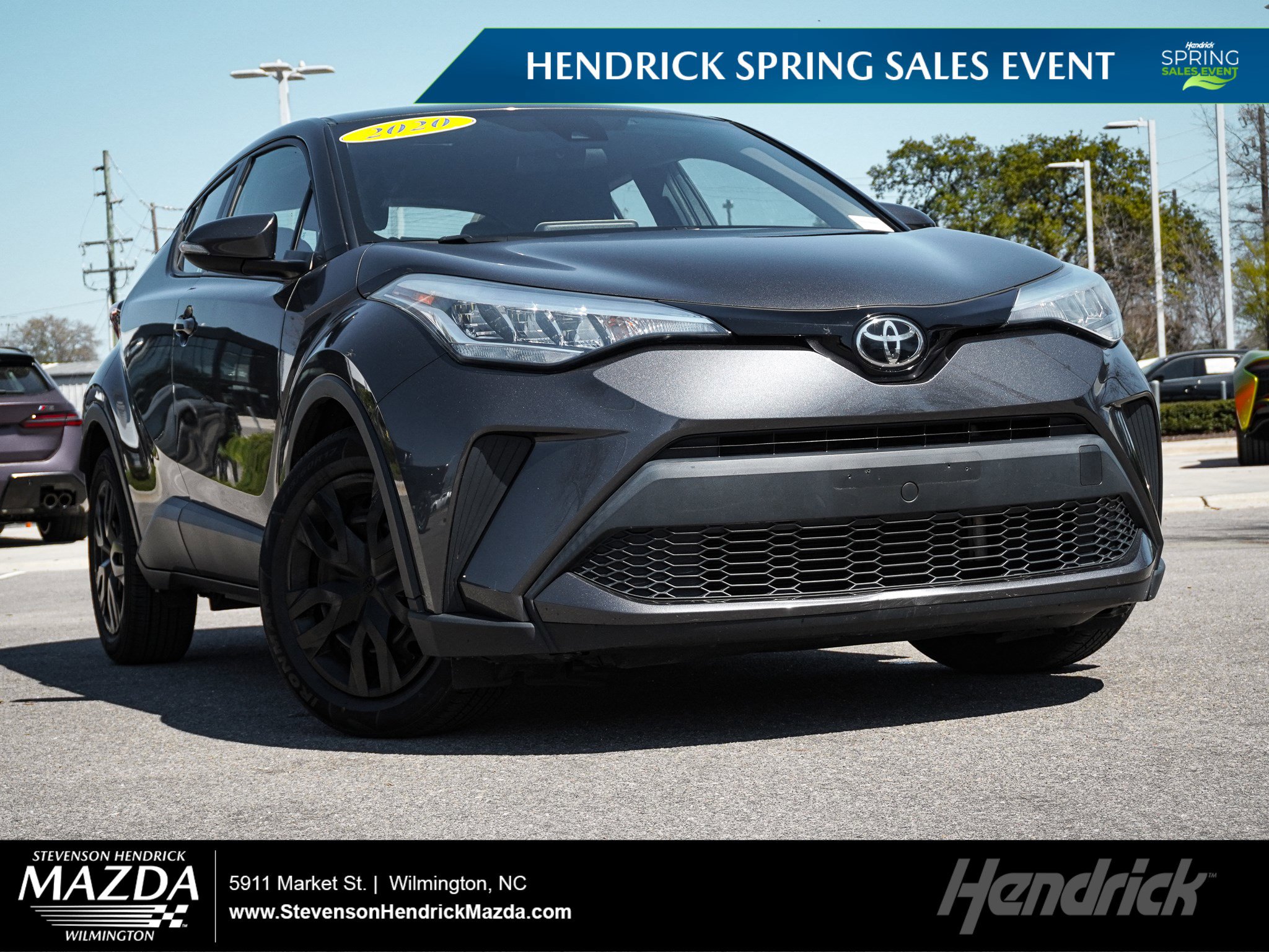 Used 2020 Toyota C-HR LE image 1