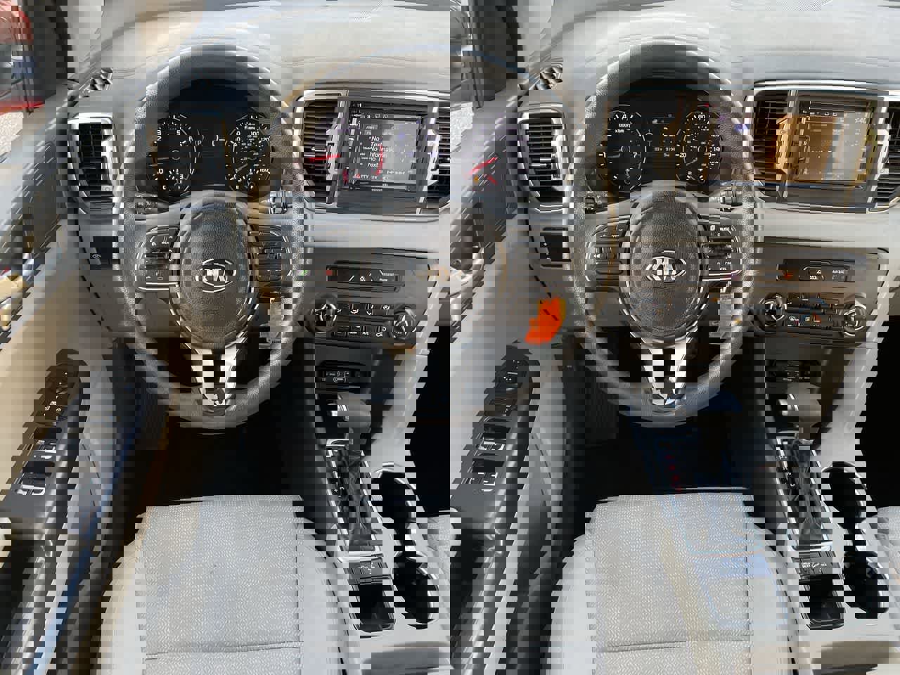 Used 2019 Kia Sportage LX image 11