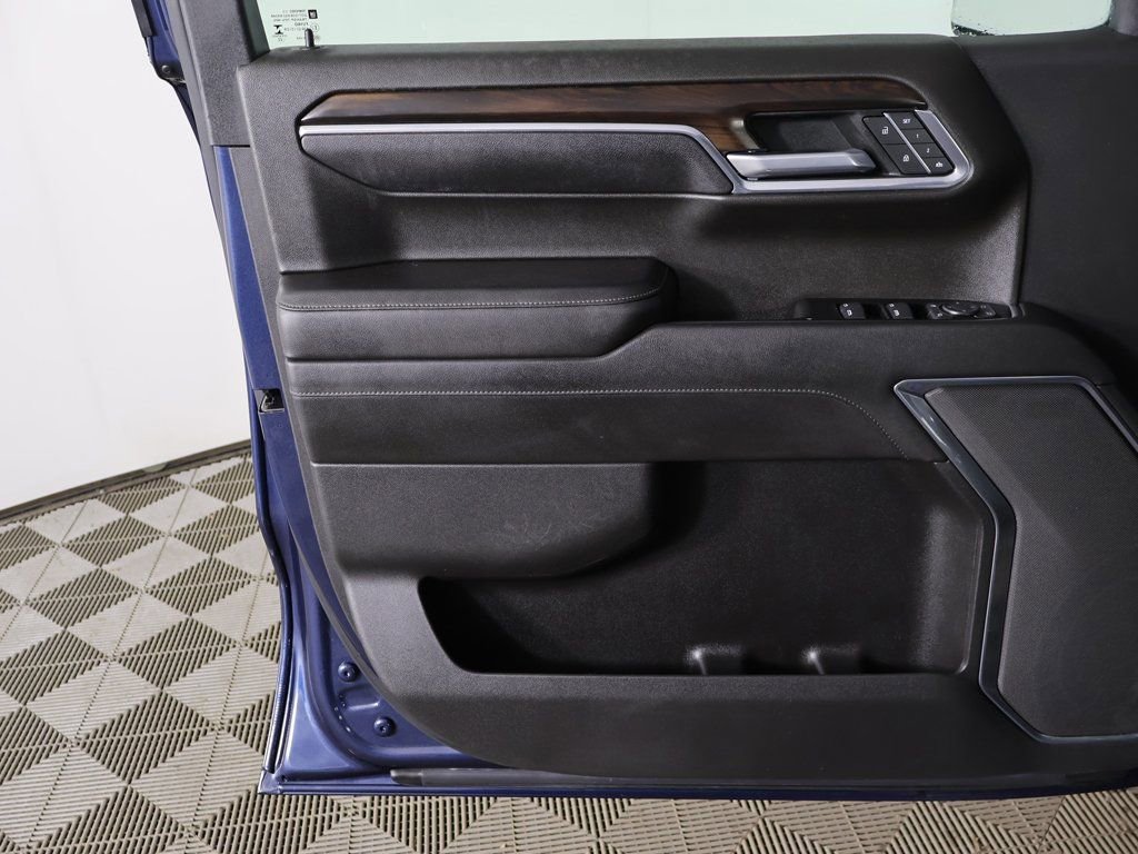 Used 2022 GMC Sierra 1500 SLT w/ Max Trailering Package image 16