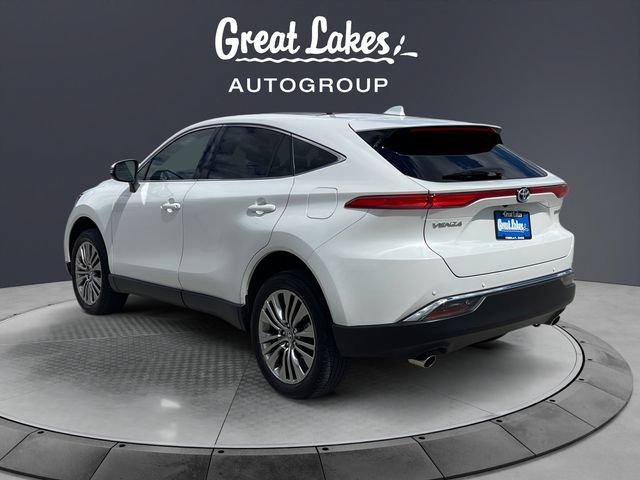 Used 2024 Toyota Venza Limited AWD/4WD image 3