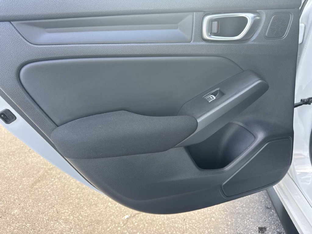 Used 2023 Honda Civic Sport image 16