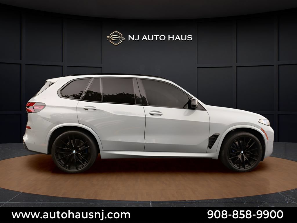 Used 2024 BMW X5 M60i AWD/4WD image 9