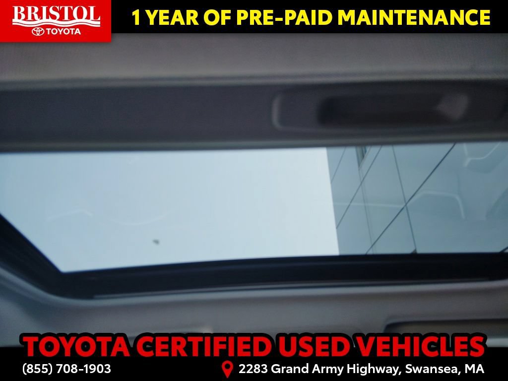 Certified 2021 Toyota RAV4 XLE w/ Convenience Package AWD/4WD image 19
