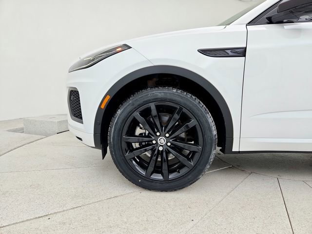 Certified 2024 Jaguar E-PACE R-Dynamic SE image 30