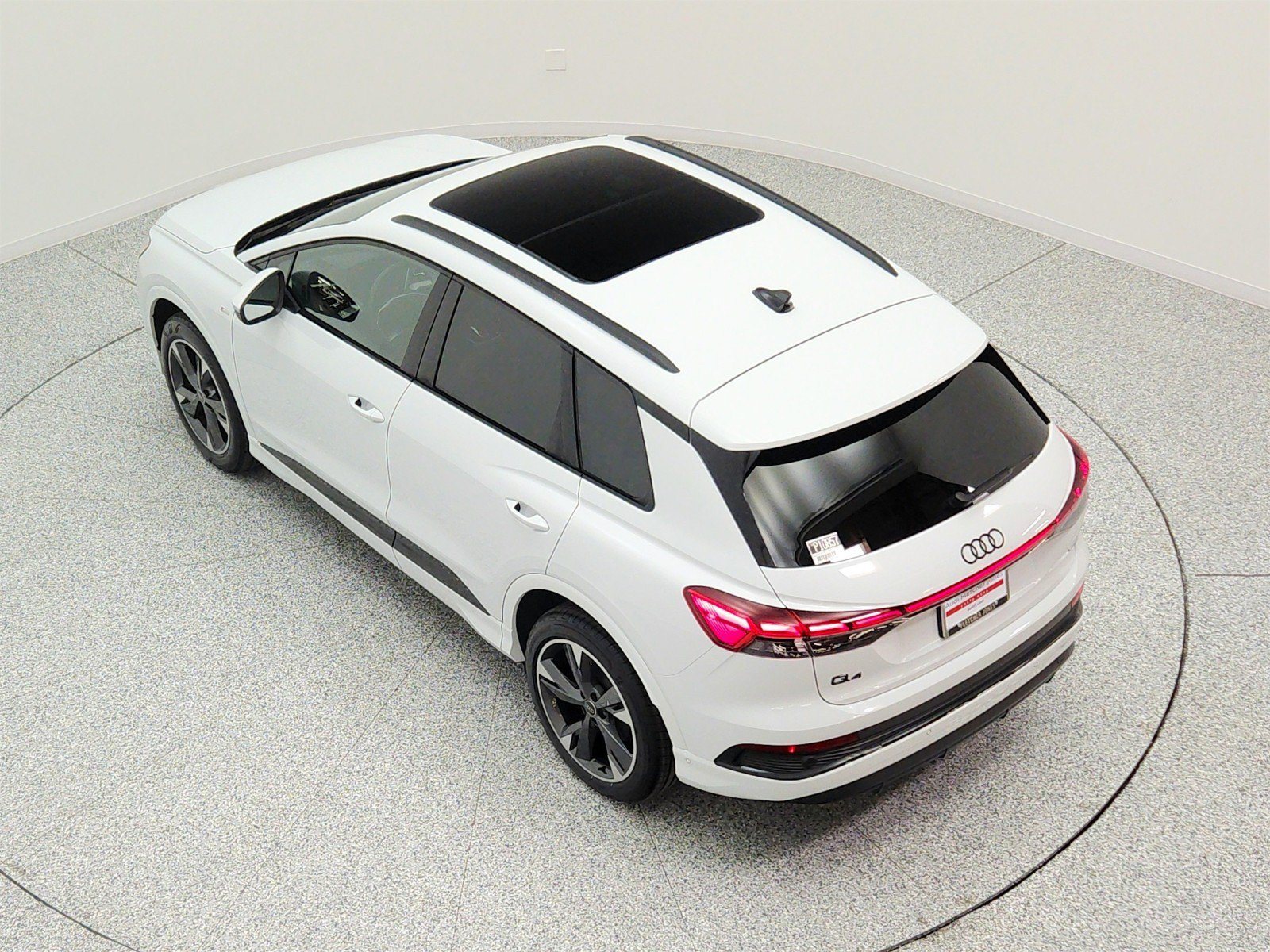 Used 2024 Audi Q4 e-tron Premium Plus w/ Premium Plus AWD/4WD image 28