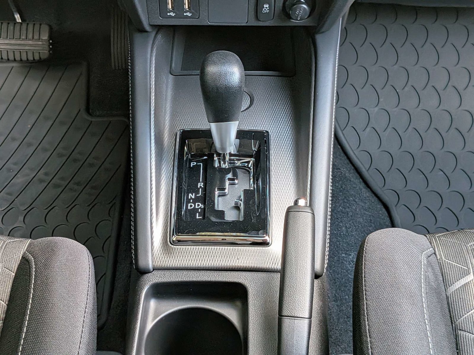 New 2027 Mitsubishi Outlander Sport ES FWD image 18