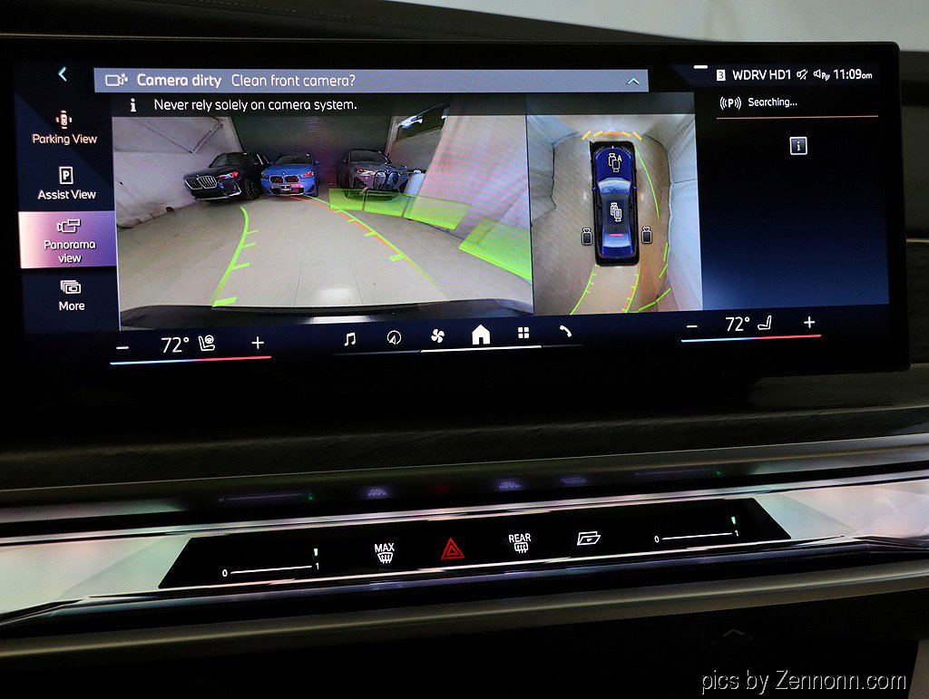 Used 2026 BMW 750e xDrive image 22