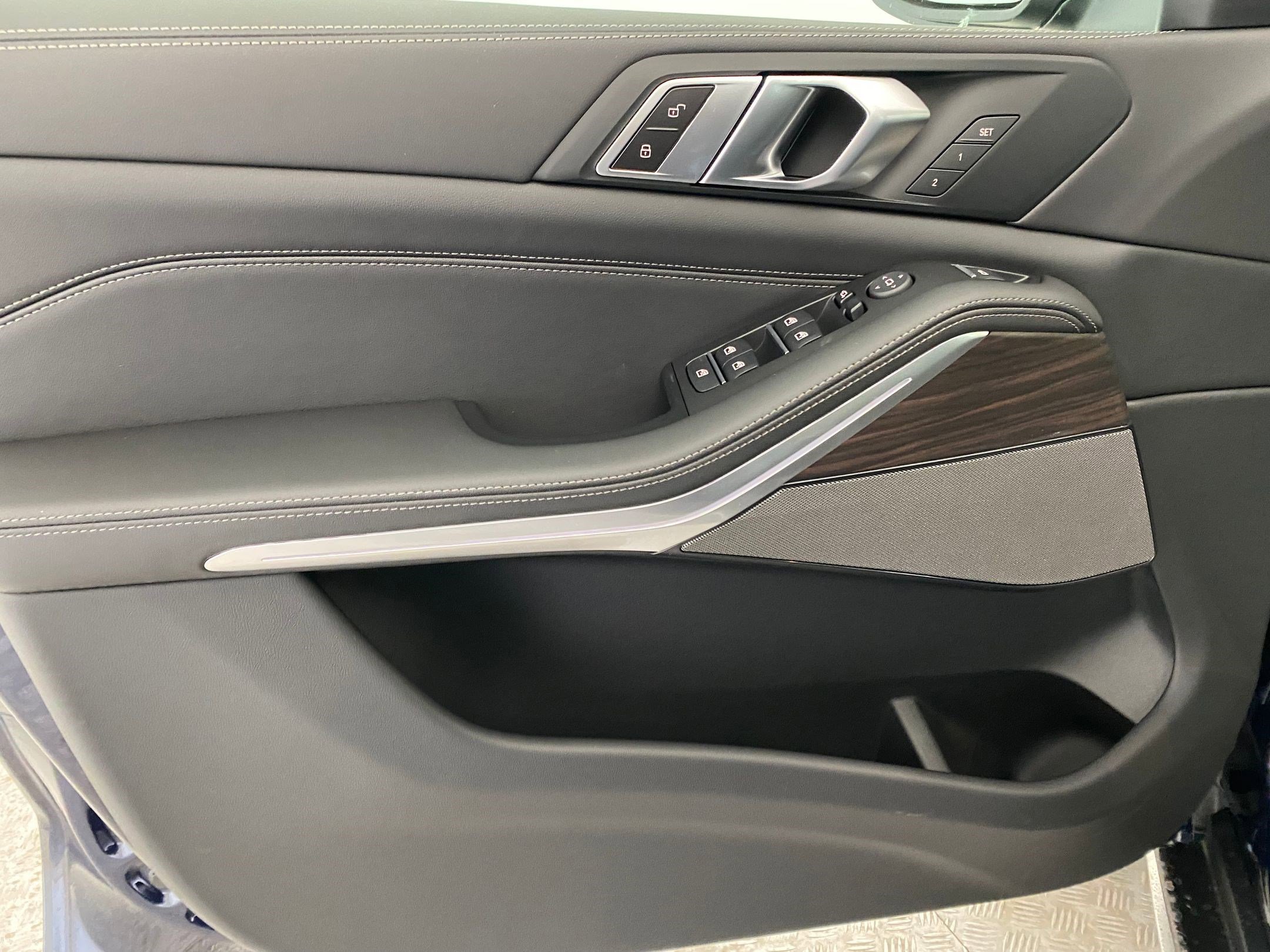 New 2026 BMW X5 xDrive40i w/ Premium Package image 12