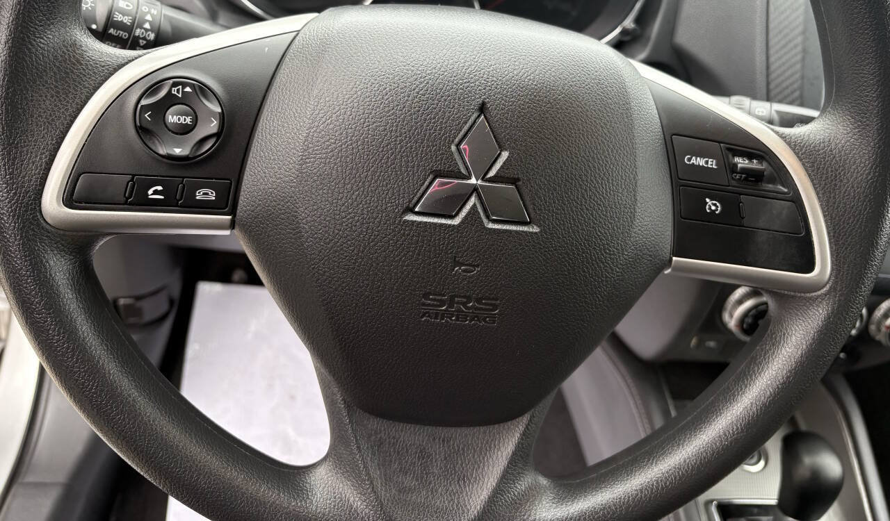 Used 2023 Mitsubishi Outlander Sport SE AWD/4WD image 9