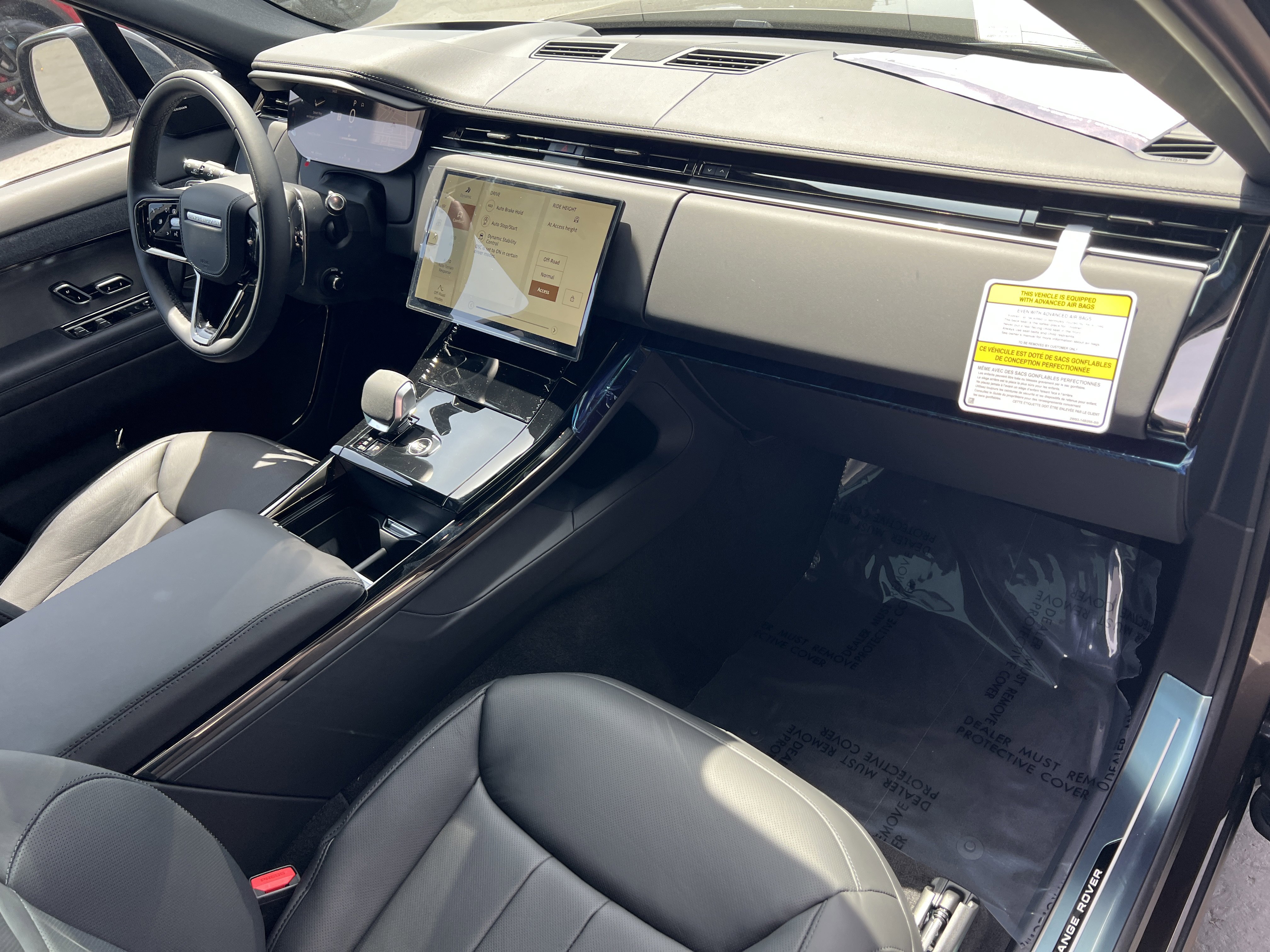 New 2025 Land Rover Range Rover Sport Dynamic SE image 11