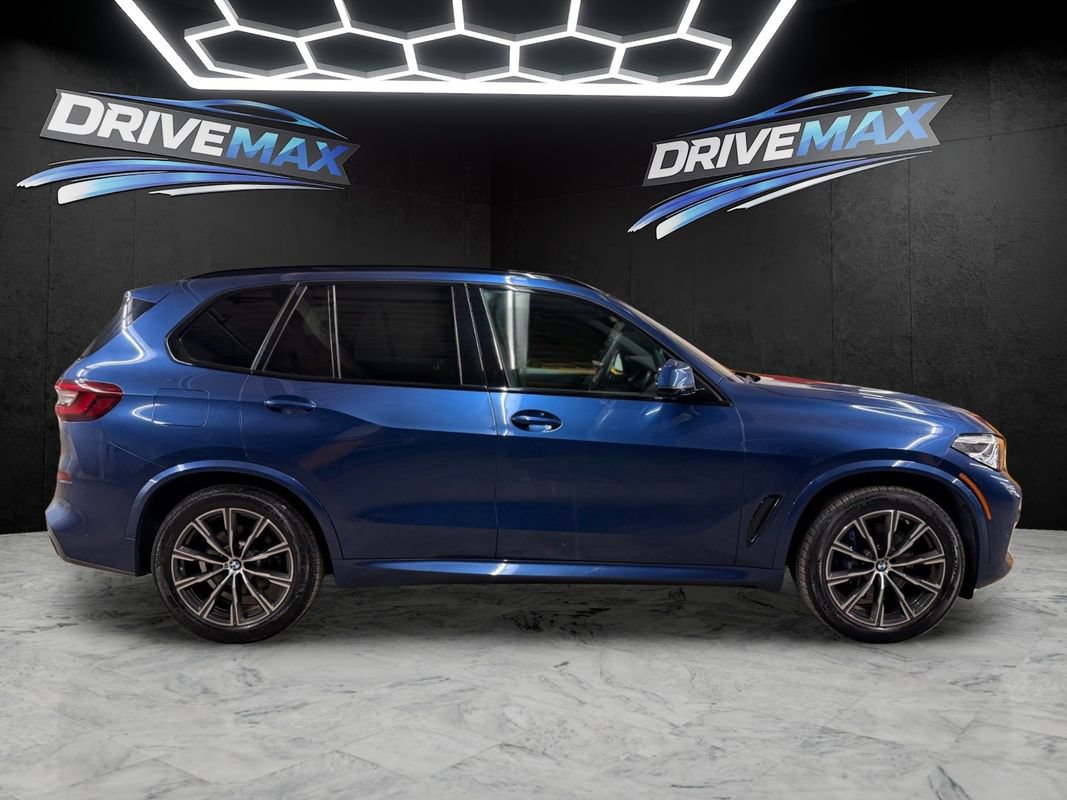 Used 2022 BMW X5 xDrive40i w/ M Sport Package AWD/4WD image 4