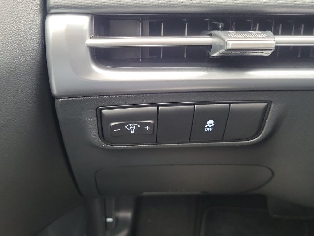 Used 2026 Hyundai Tucson SE FWD image 21