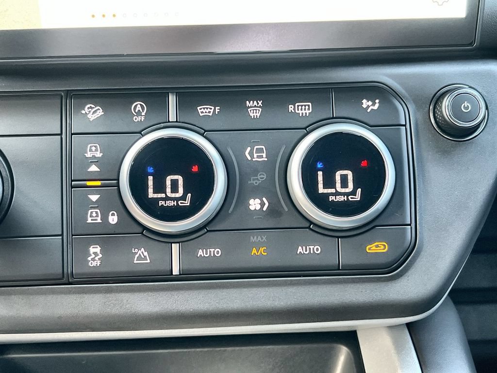 Used 2026 Land Rover Defender 130 V8 AWD/4WD image 28