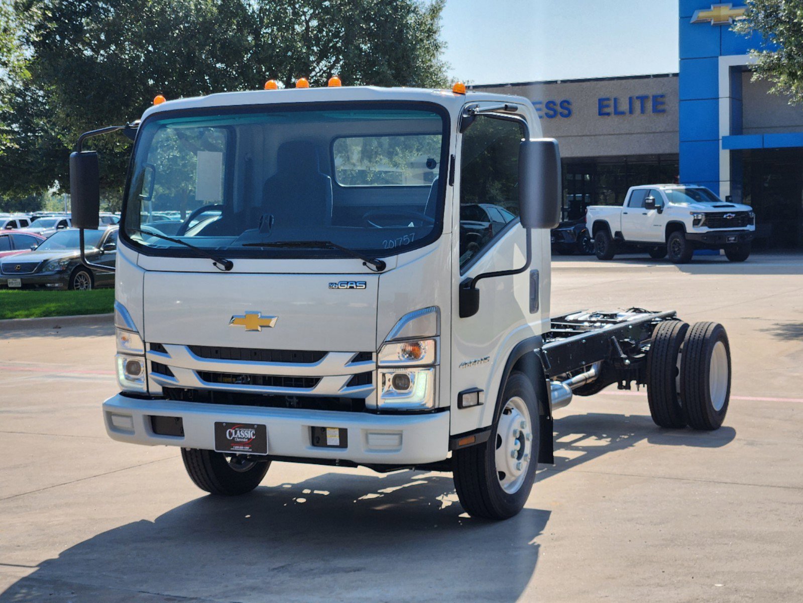 New 2025 Chevrolet Low Cab Forward image 9