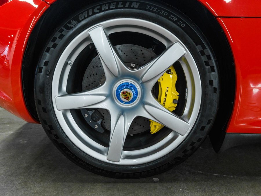 Used 2005 Porsche Carrera GT RWD image 14