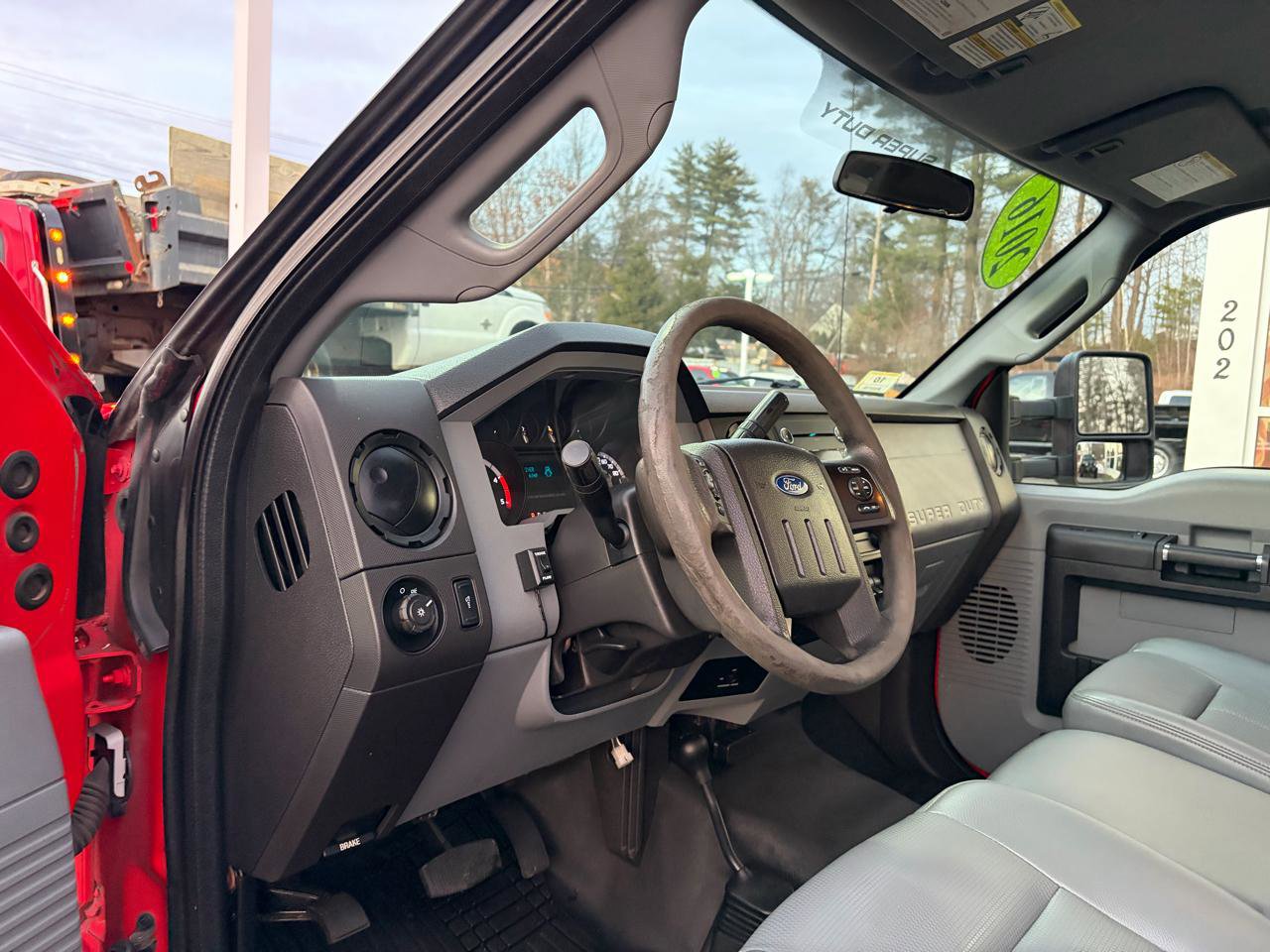 Used 2016 Ford F550 4x4 Regular Cab Super Duty image 24