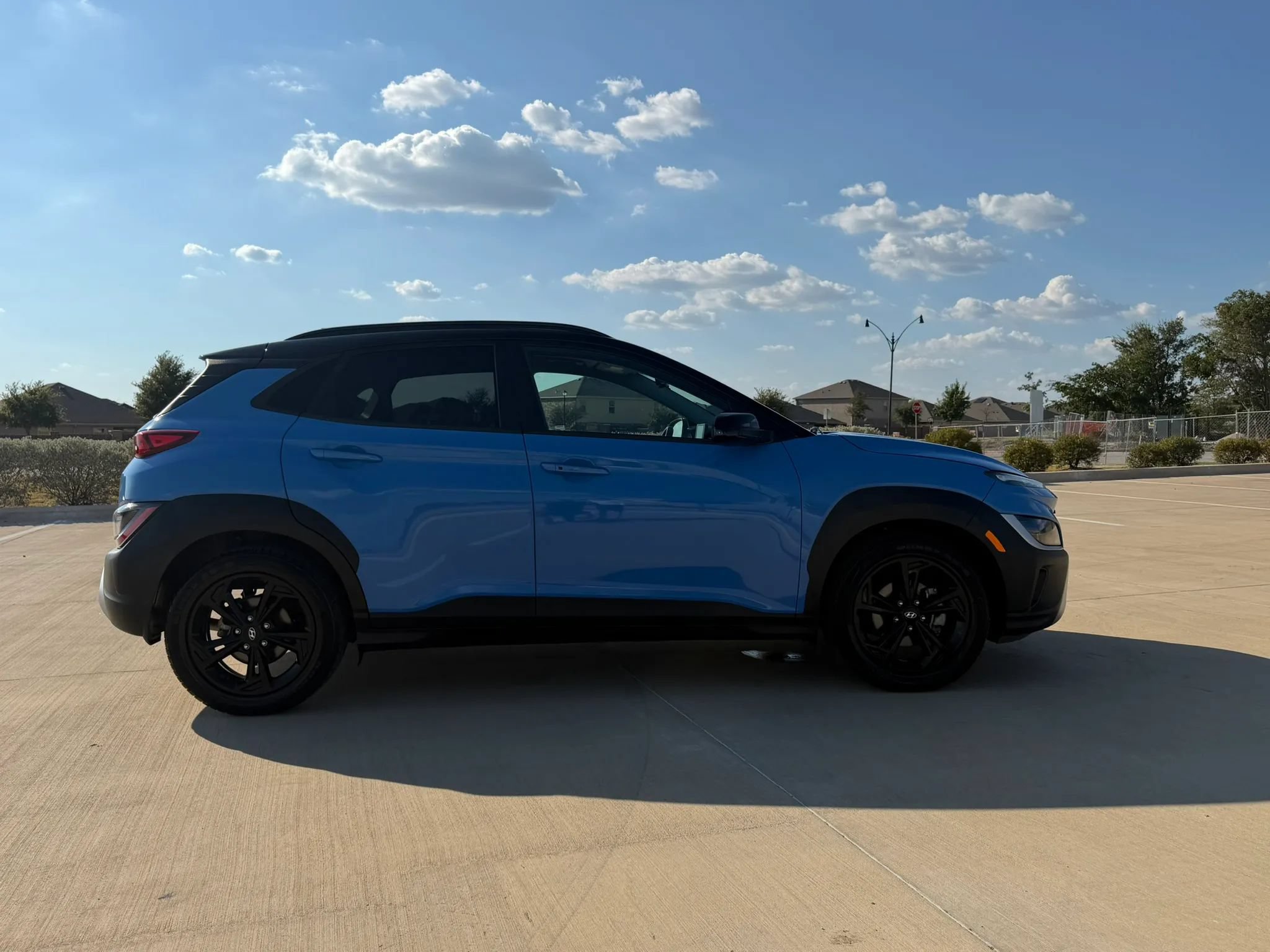Used 2022 Hyundai Kona SEL w/ Cargo Package FWD image 7
