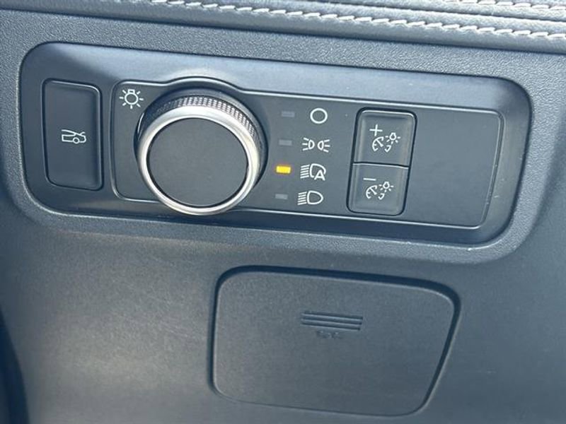 Used 2024 Ford Mustang Premium image 21