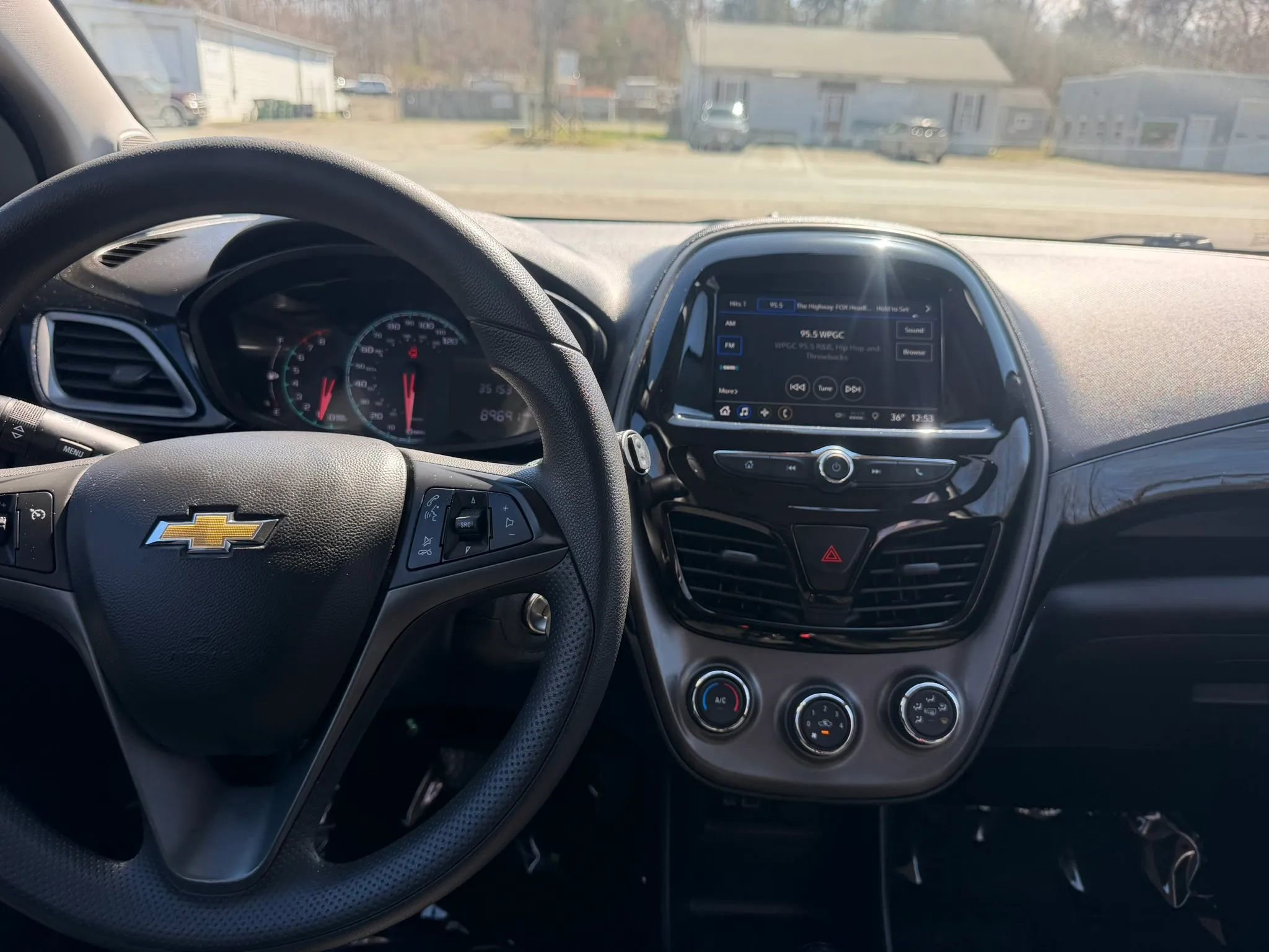 Used 2021 Chevrolet Spark LT image 32