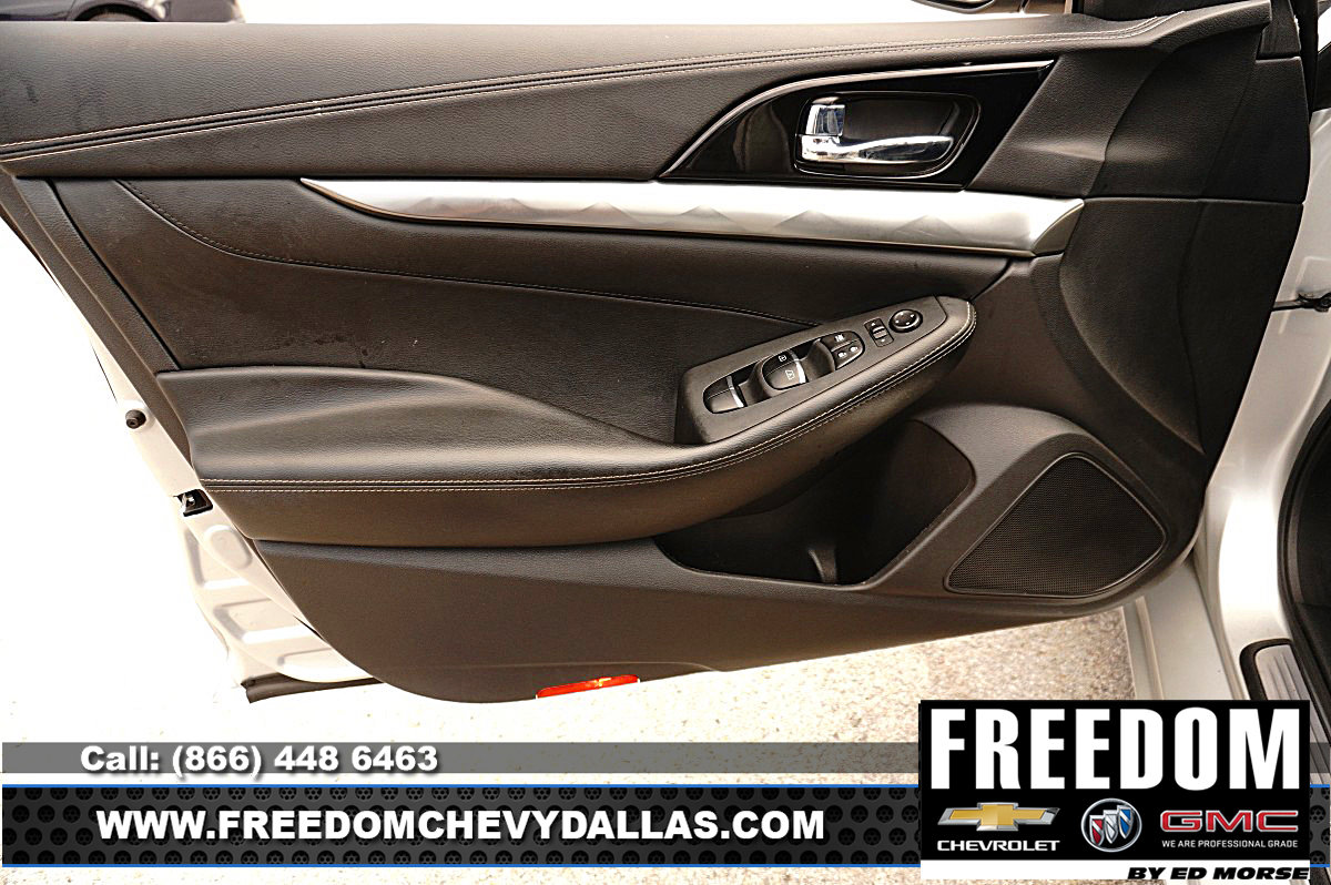 Used 2022 Nissan Maxima SV w/ Floor Mat Group FWD image 32