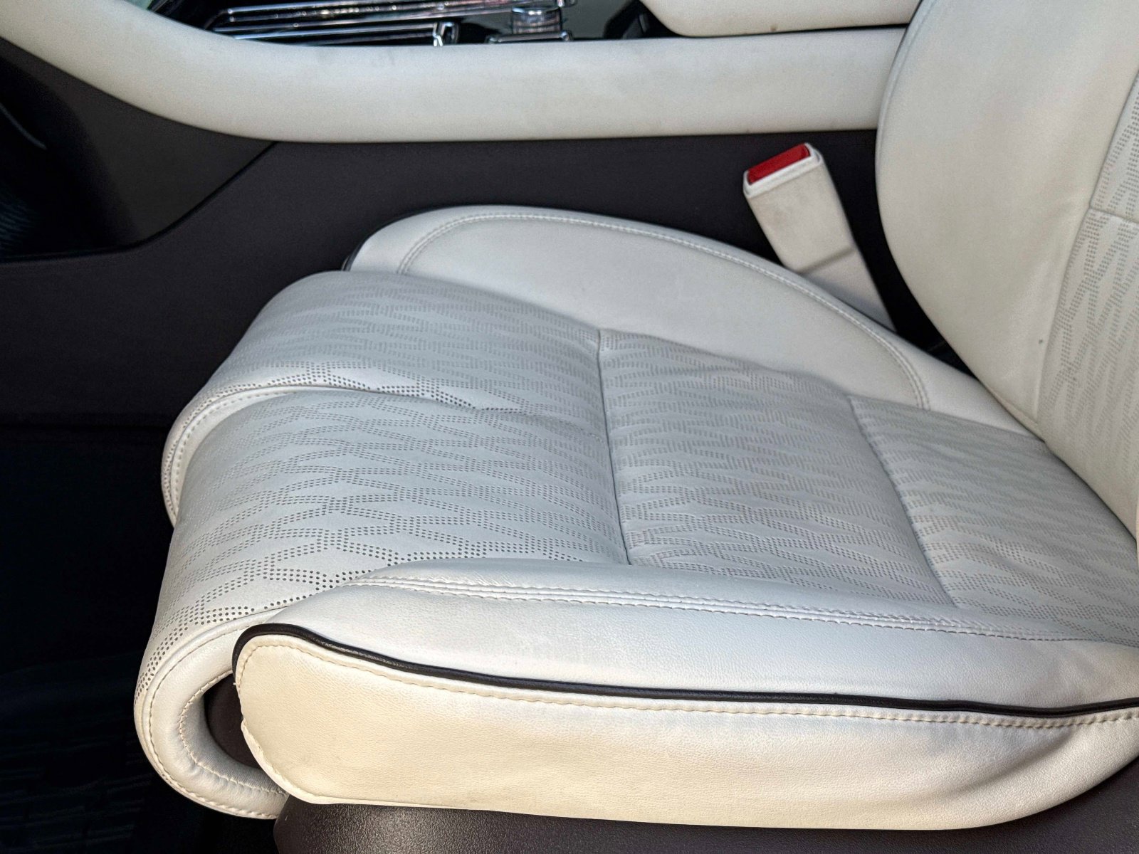 Used 2023 Lincoln Aviator Black Label w/ Dynamic Handling Package image 25