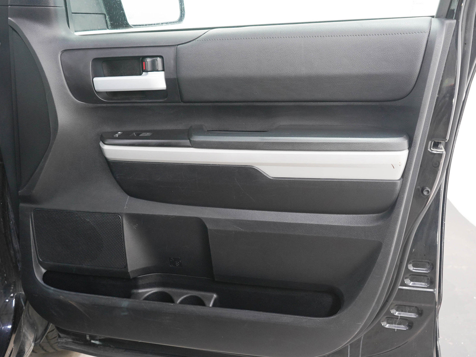 Used 2019 Toyota Tundra SR5 AWD/4WD image 12