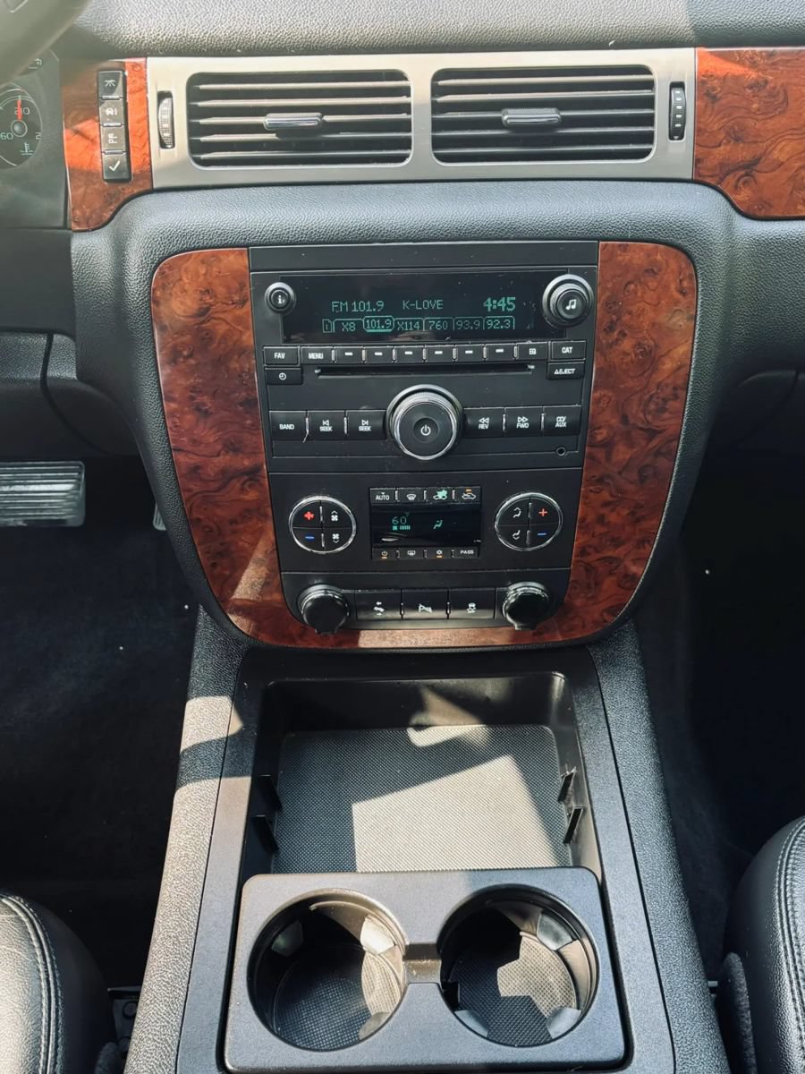Used 2012 Chevrolet Avalanche LT w/ All-Star Edition AWD/4WD image 34