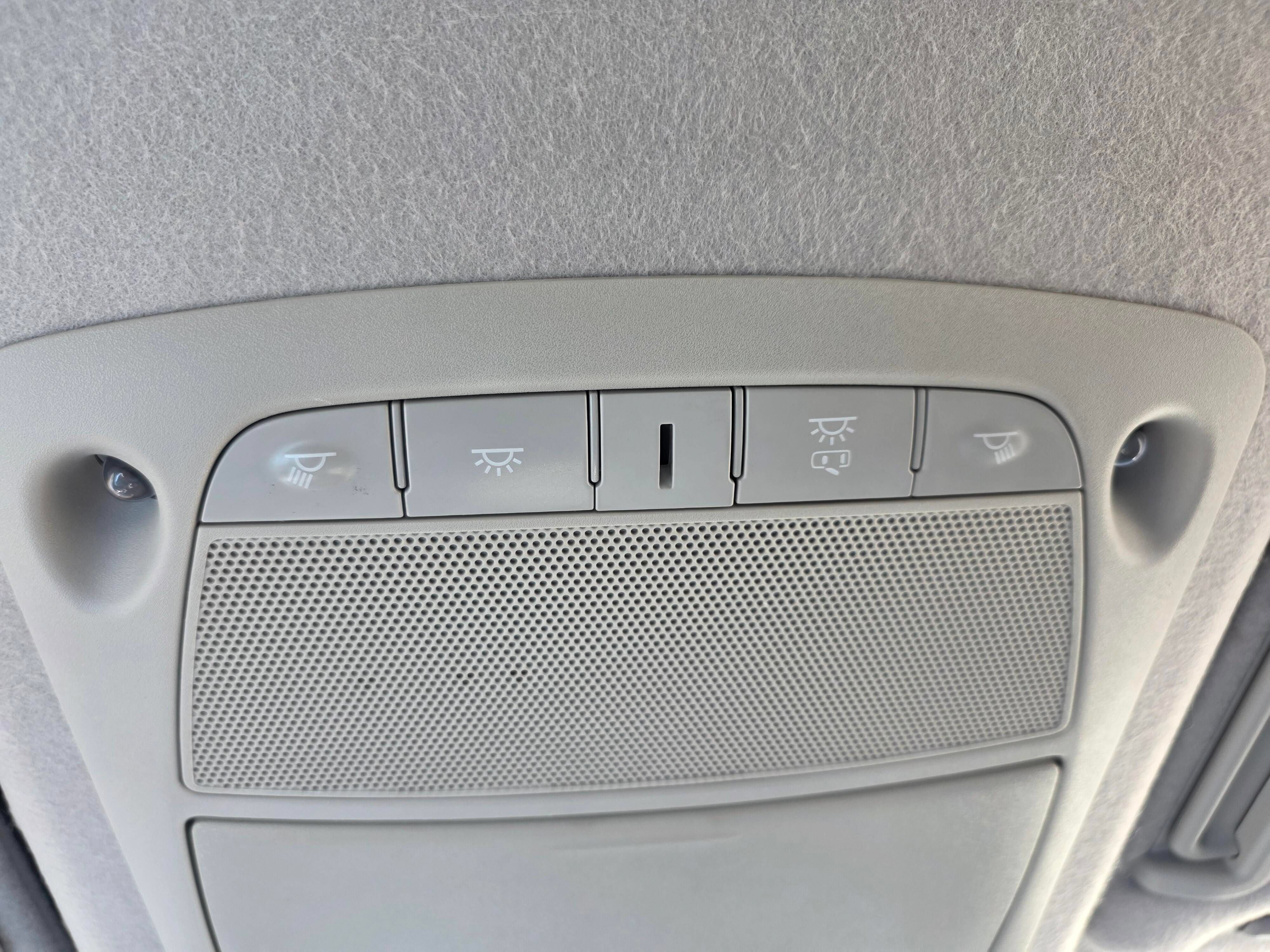 Used 2017 Nissan Leaf S w/ Charge Package FWD image 17