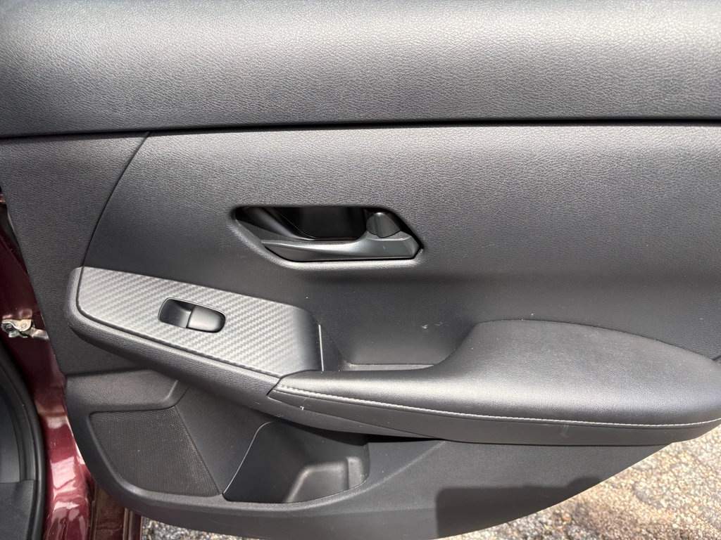 Used 2024 Nissan Sentra SV FWD image 31