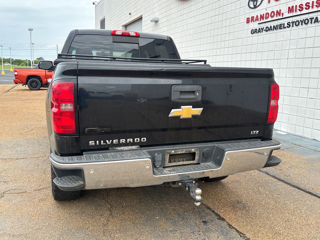 Used 2015 Chevrolet Silverado 1500 LTZ Z71 w/ LTZ Plus Package AWD/4WD image 28