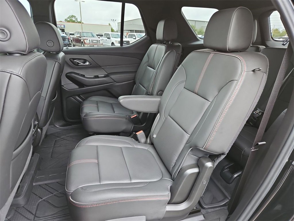 Used 2023 Chevrolet Traverse RS w/ LPO, Floor Liner Package image 25