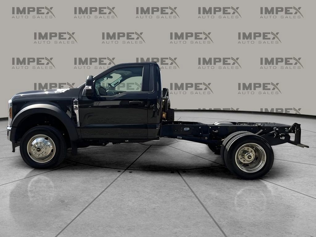 Used 2025 Ford F450 XLT image 3