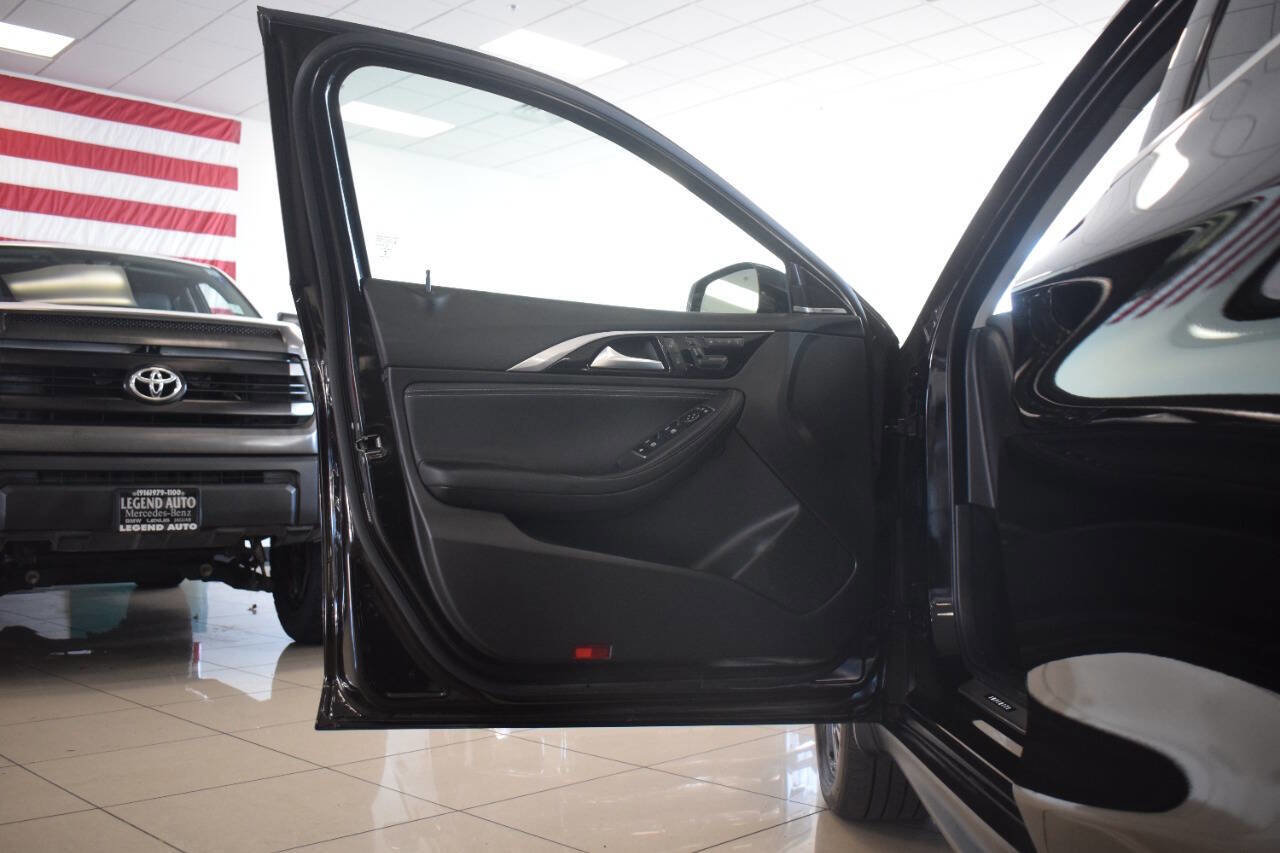 Used 2018 INFINITI QX30 Premium w/ Navigation Package image 31