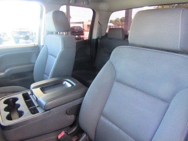 Used 2018 Chevrolet Silverado 1500 LT AWD/4WD image 24