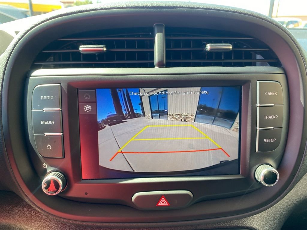 Certified 2025 Kia Soul LX image 29